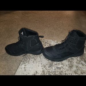 Men’s under armour valsetz sneakers